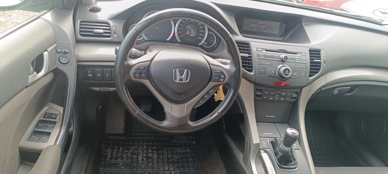 Honda Accord 2.2I-Dtec, снимка 11 - Автомобили и джипове - 49330898