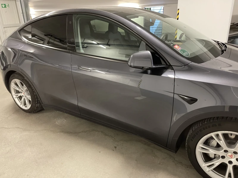 Tesla Model Y Long Range AWD 4x4, снимка 5 - Автомобили и джипове - 52229823