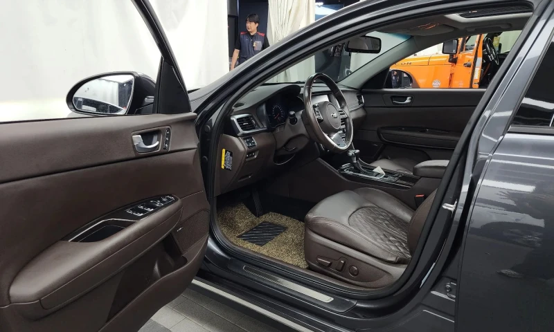 Kia K5 2.0 Intelligent , снимка 9 - Автомобили и джипове - 51999824