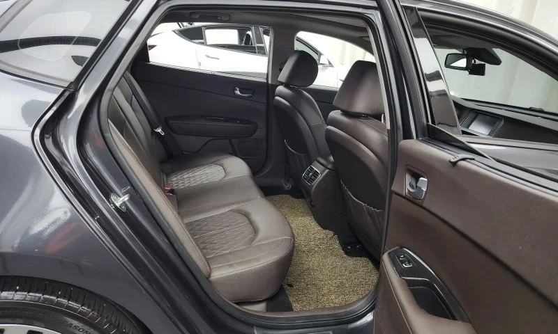 Kia K5 2.0 Intelligent , снимка 11 - Автомобили и джипове - 51999824