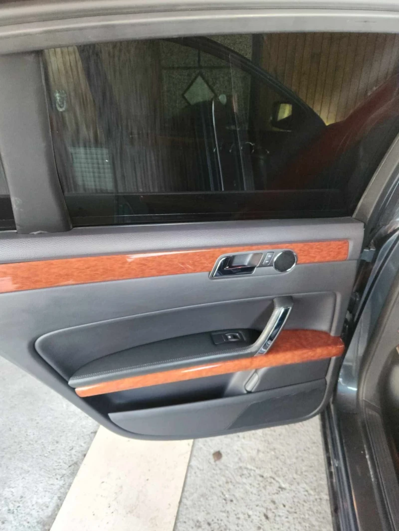 VW Phaeton, снимка 14 - Автомобили и джипове - 53361205