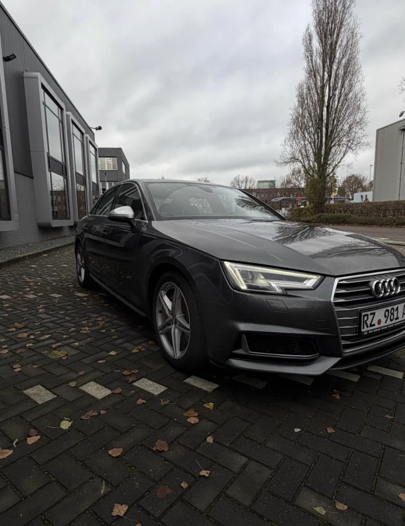 Audi S4, снимка 2 - Автомобили и джипове - 53489818