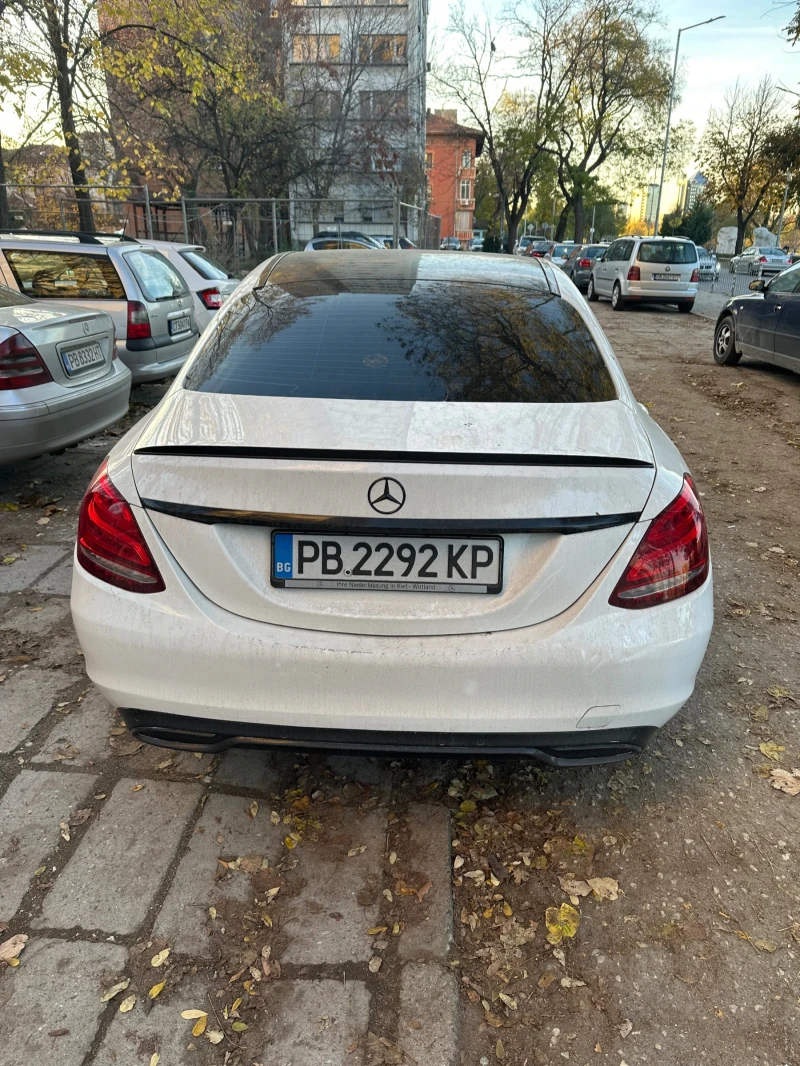 Mercedes-Benz C 220, снимка 3 - Автомобили и джипове - 53587562