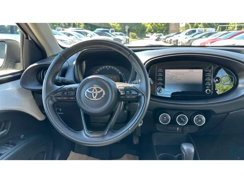 Toyota Aygo Play, снимка 9 - Автомобили и джипове - 54882292