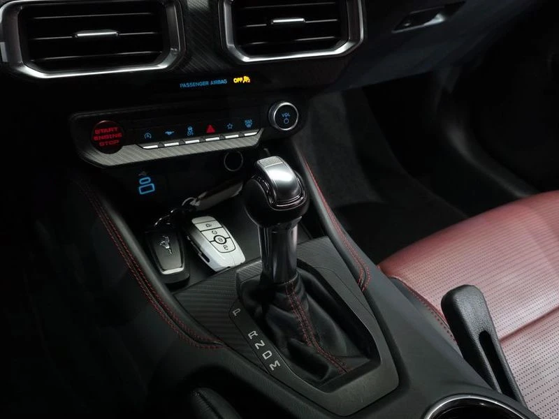 Ford Mustang 2.3 h Automatic, снимка 9 - Автомобили и джипове - 55977694