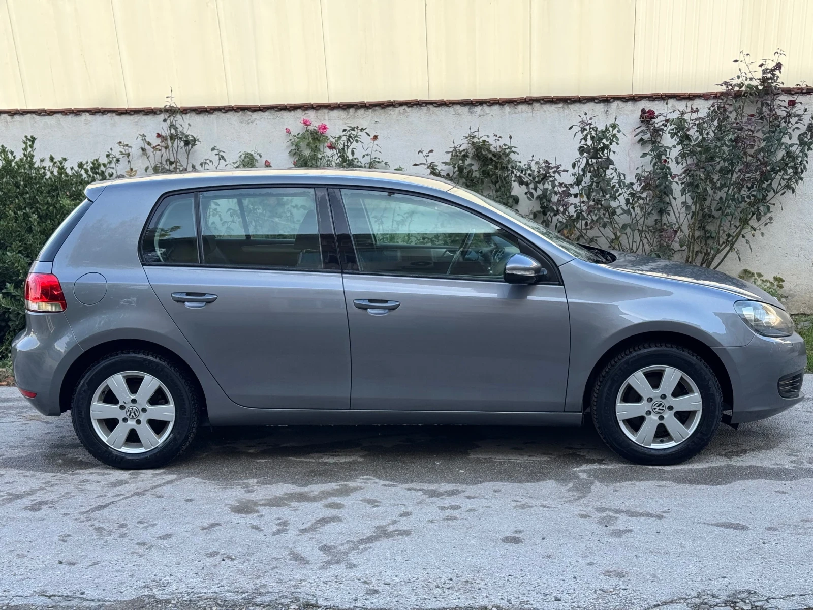 VW Golf 1.4* 80к.с.* Клима - изображение 4