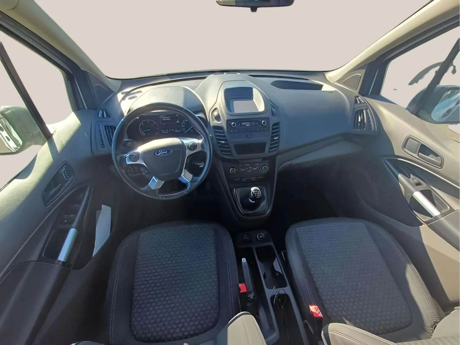 Ford Connect 1.5 TDCi - изображение 4