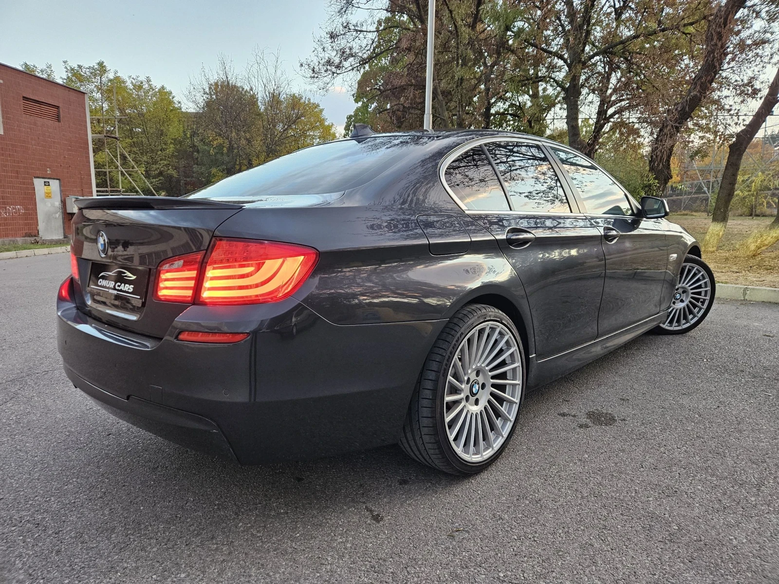 BMW 530 D Xdrive M /ПОДГРЕВ/AMBIENT LIGHT/KEYLESS GO/FULL - изображение 4