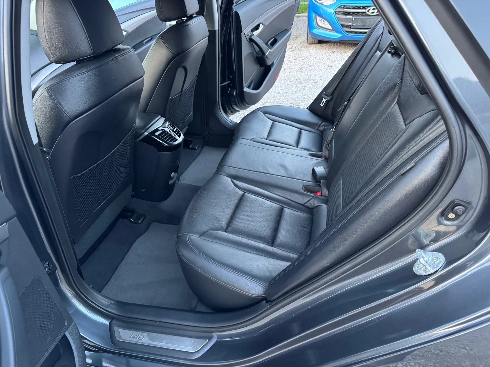 Hyundai I40 2.0i Premium, Infinity Sound, Навигация, Кожа - изображение 10