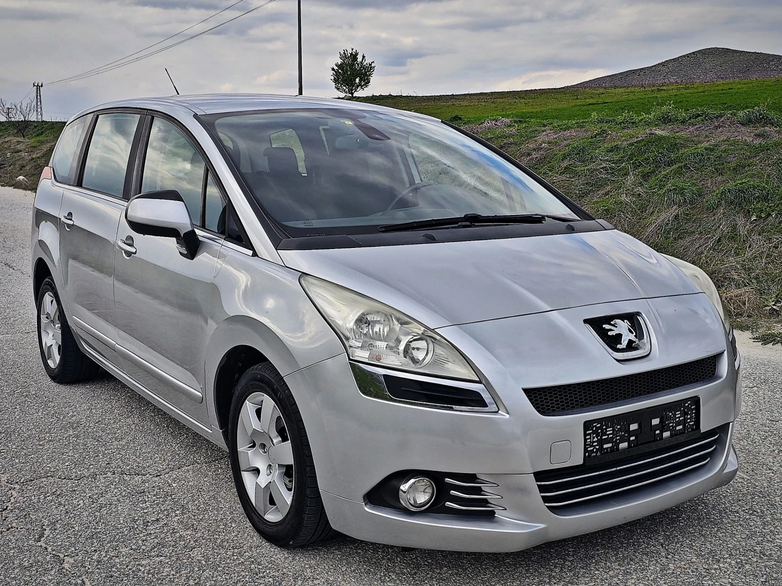 Peugeot 5008 * FACE* NAVI* 1.6 E-HDI/112kc* EXCLUSIVE*  - изображение 3