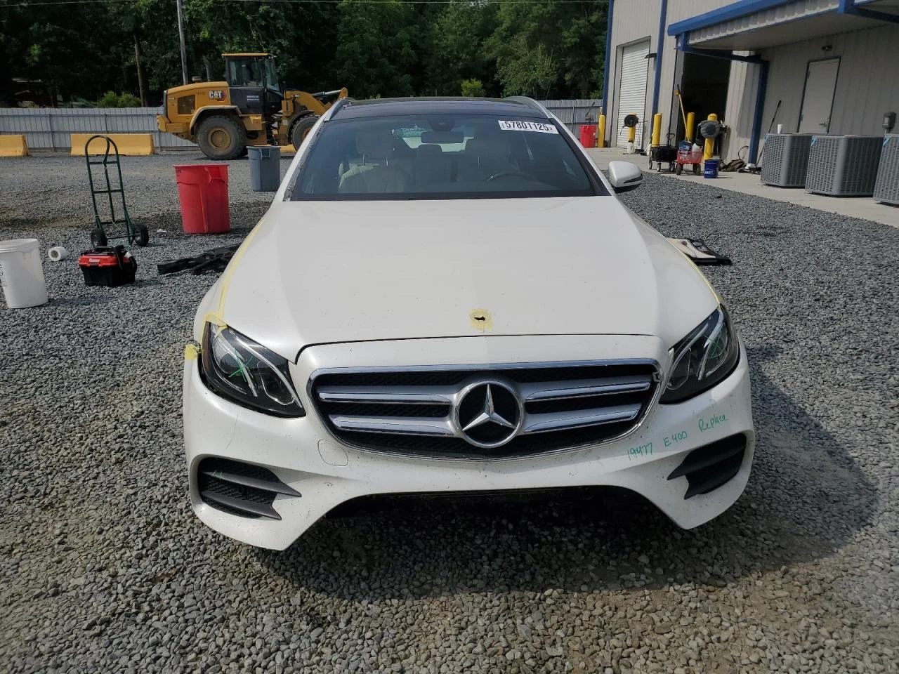 Mercedes-Benz E 400 4MATIC* Burmester* Панорама* Keyless* Камера*  - изображение 3
