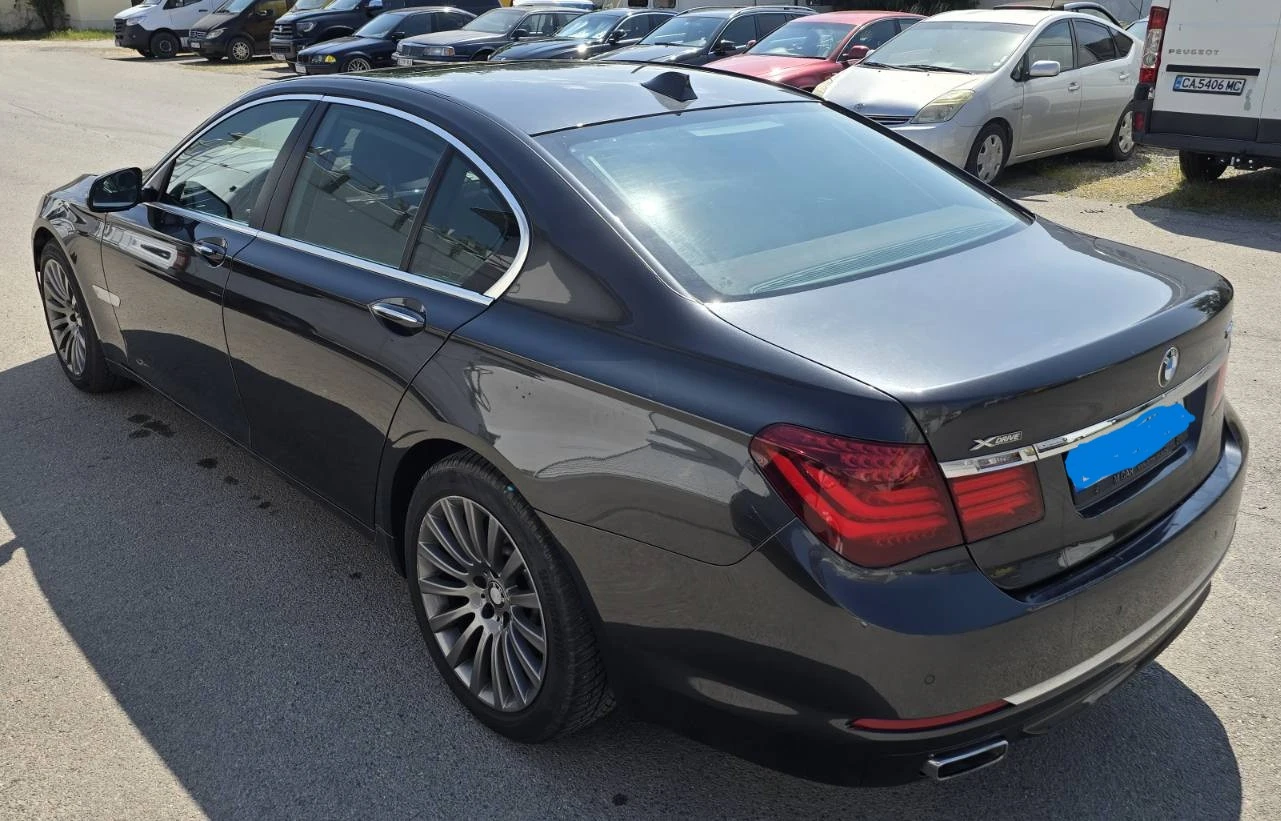 BMW 740 XDrive - изображение 4