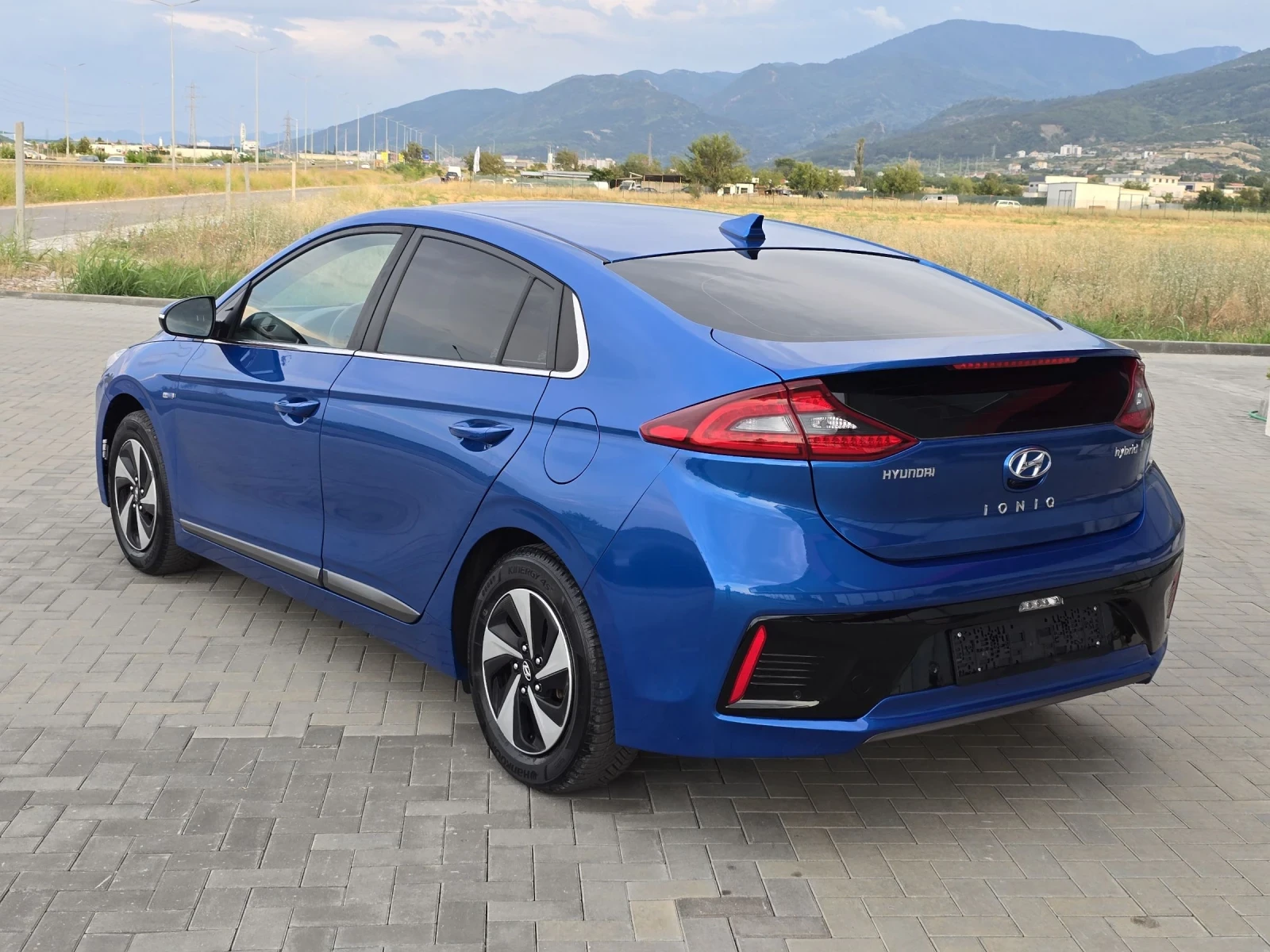 Hyundai Ioniq 1.6Hybrid/BLUE-DREVE/AVTOMAT/NAVI/157000KM - изображение 6