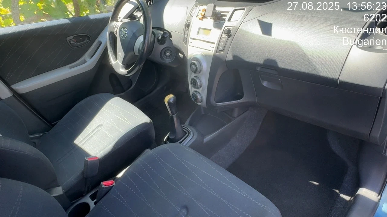Toyota Yaris  - изображение 4