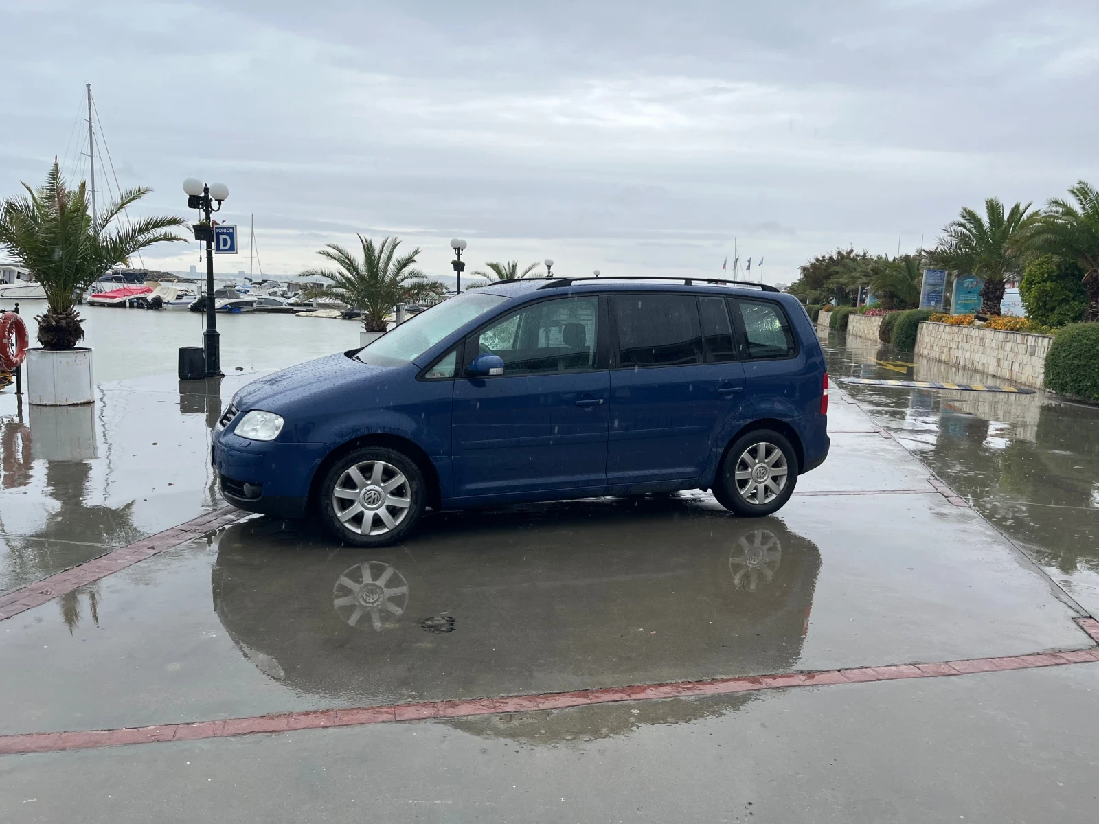 VW Touran 2.0 TDi - изображение 3