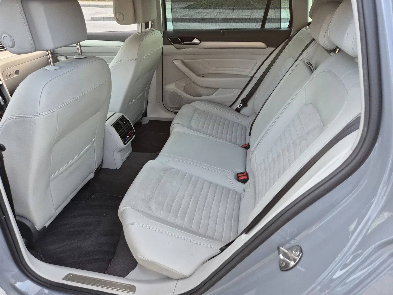 VW Passat Elegance 4Motion 200 Digital Dist Keylles  | Mobile.bg   13