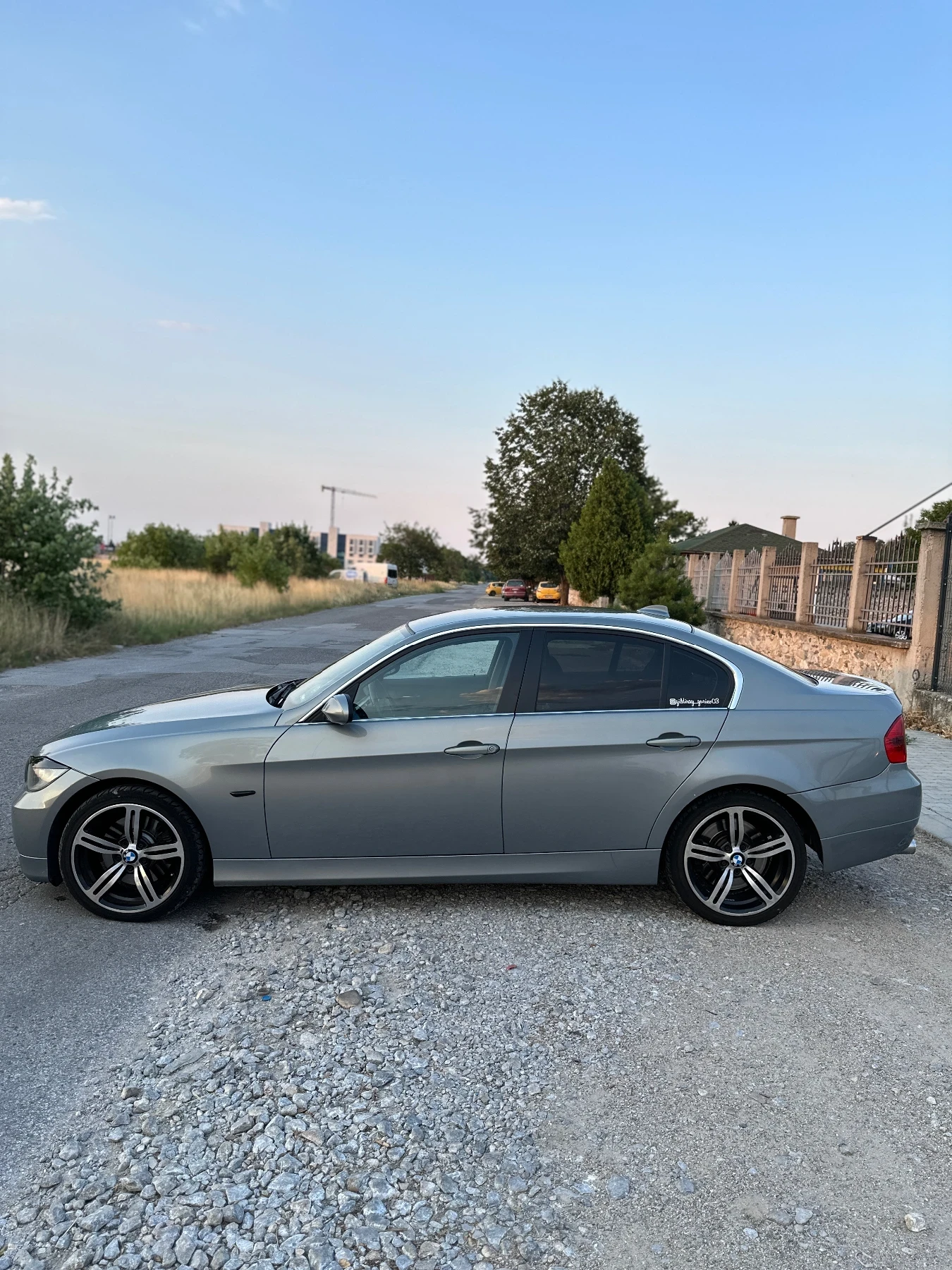 BMW 330  - изображение 7