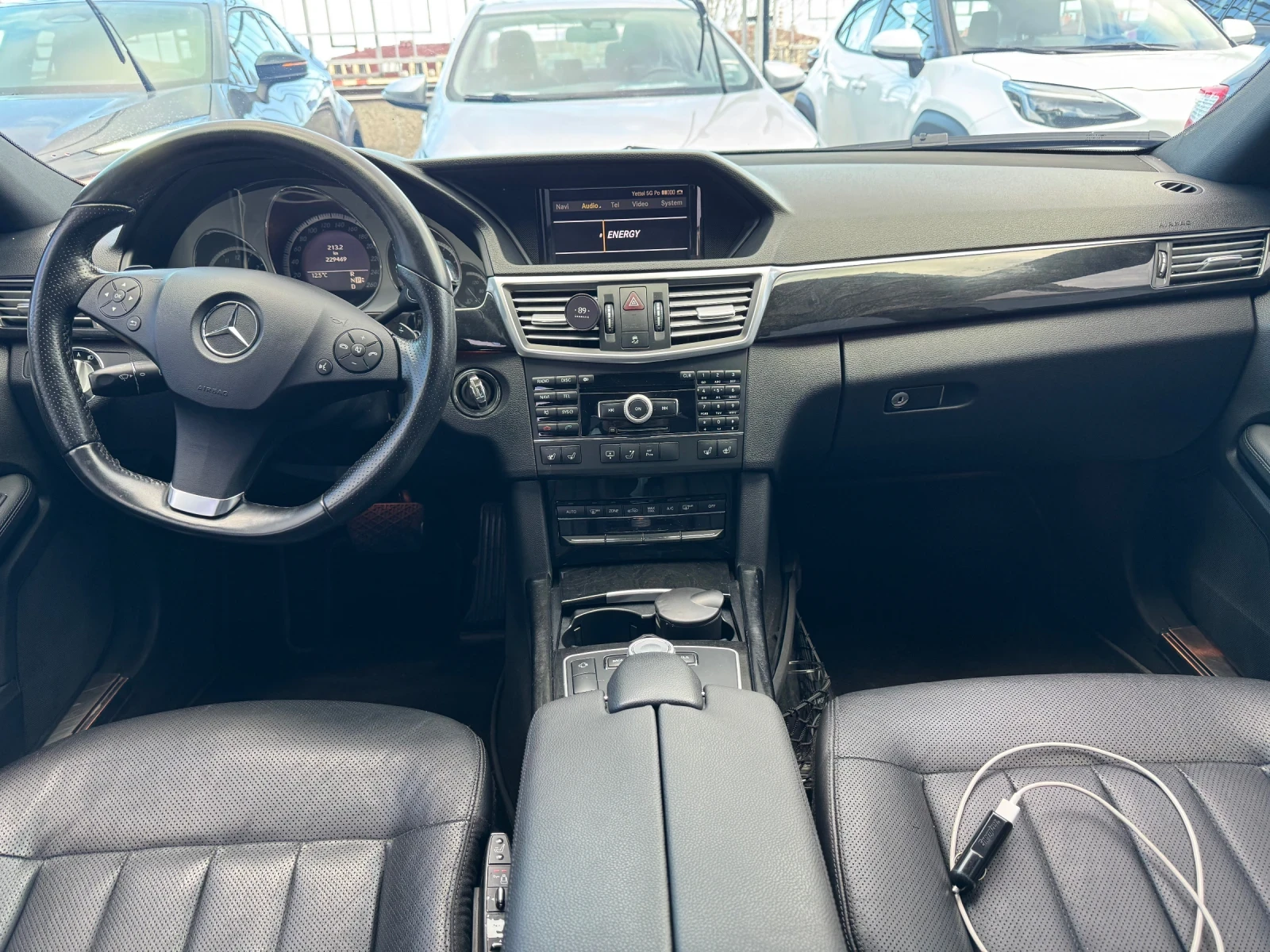 Mercedes-Benz E 500  - изображение 9