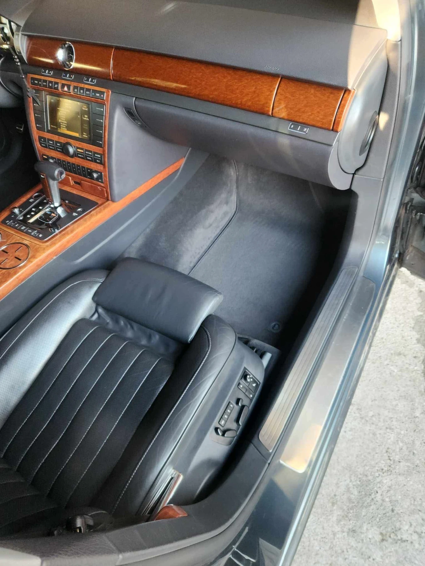 VW Phaeton 5.0 Disel V10 4Motion  - изображение 9