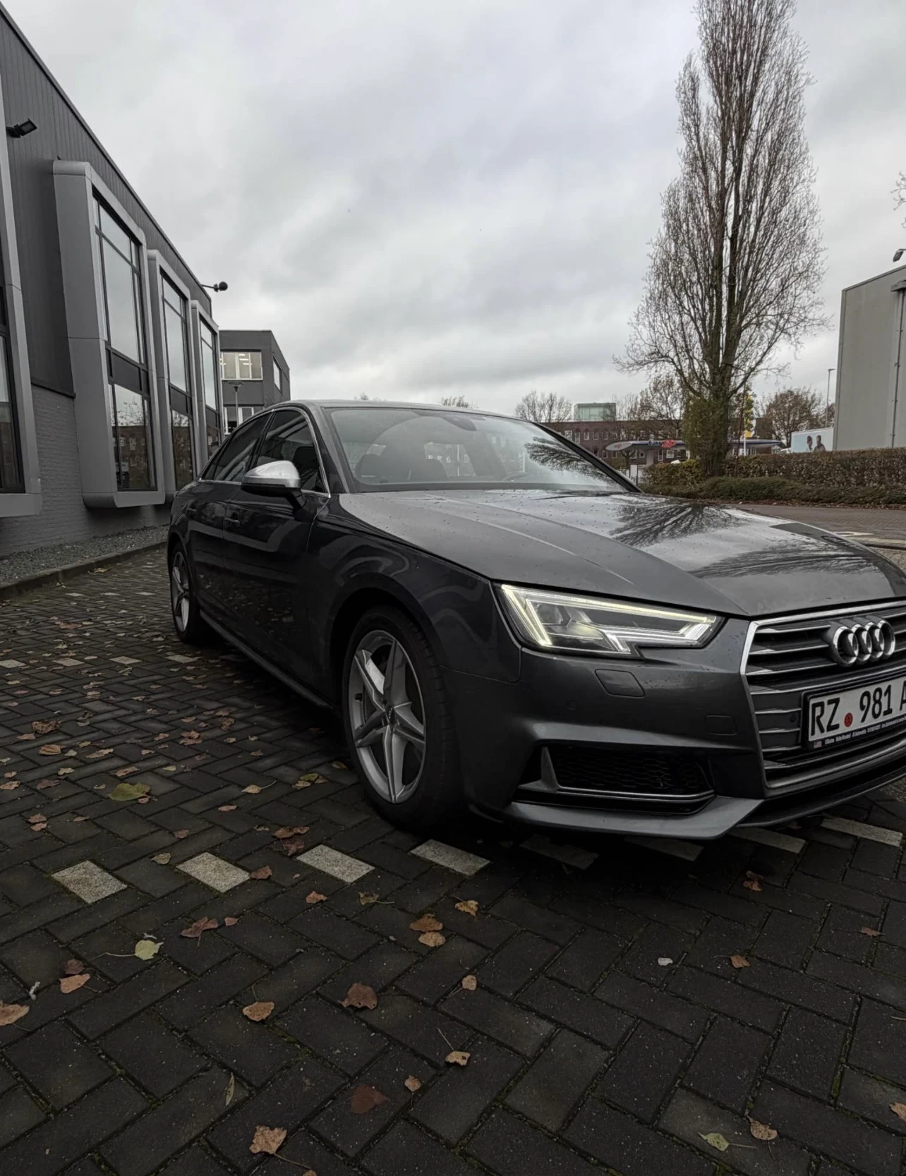 Audi S4  - изображение 2