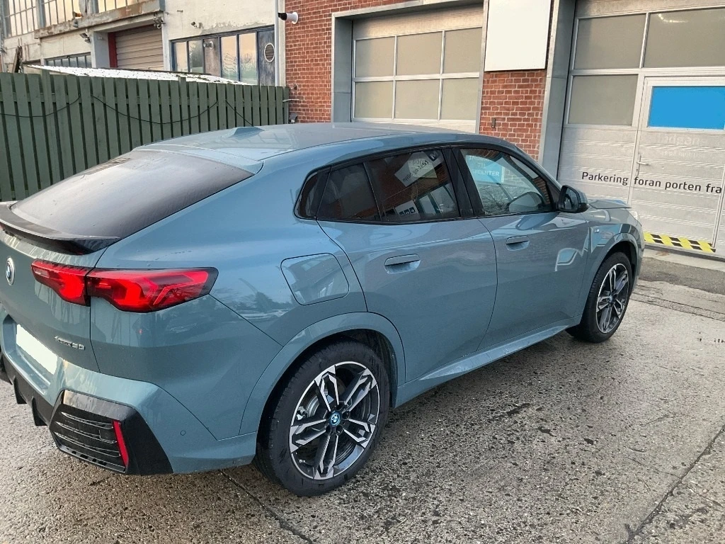 BMW iX2 xDrive30 - изображение 5