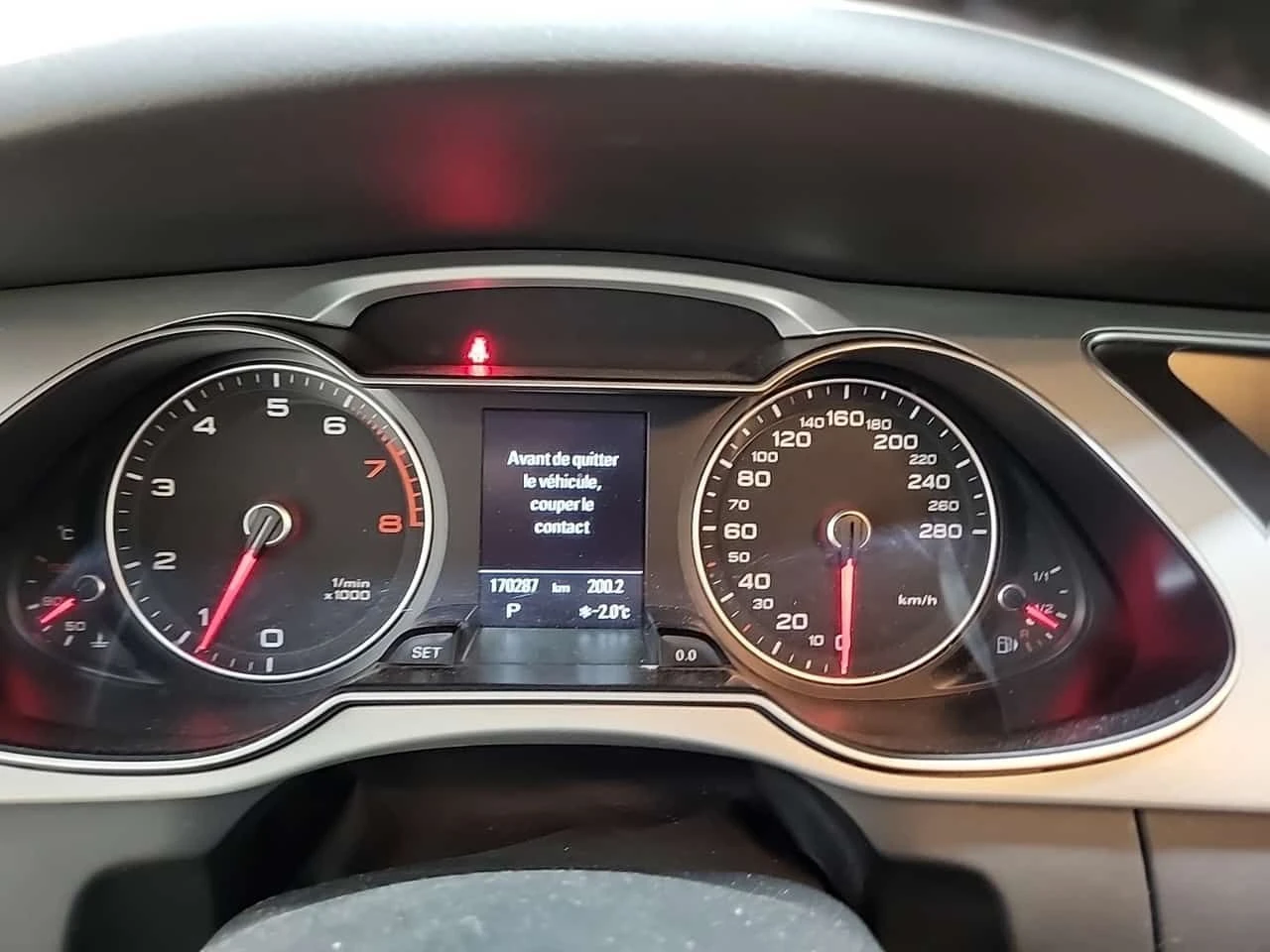 Audi A4 TECHNIK PLUS /CARFAX /2 ключа/Подгрев/Панорама, снимка 9 - Автомобили и джипове - 53880575