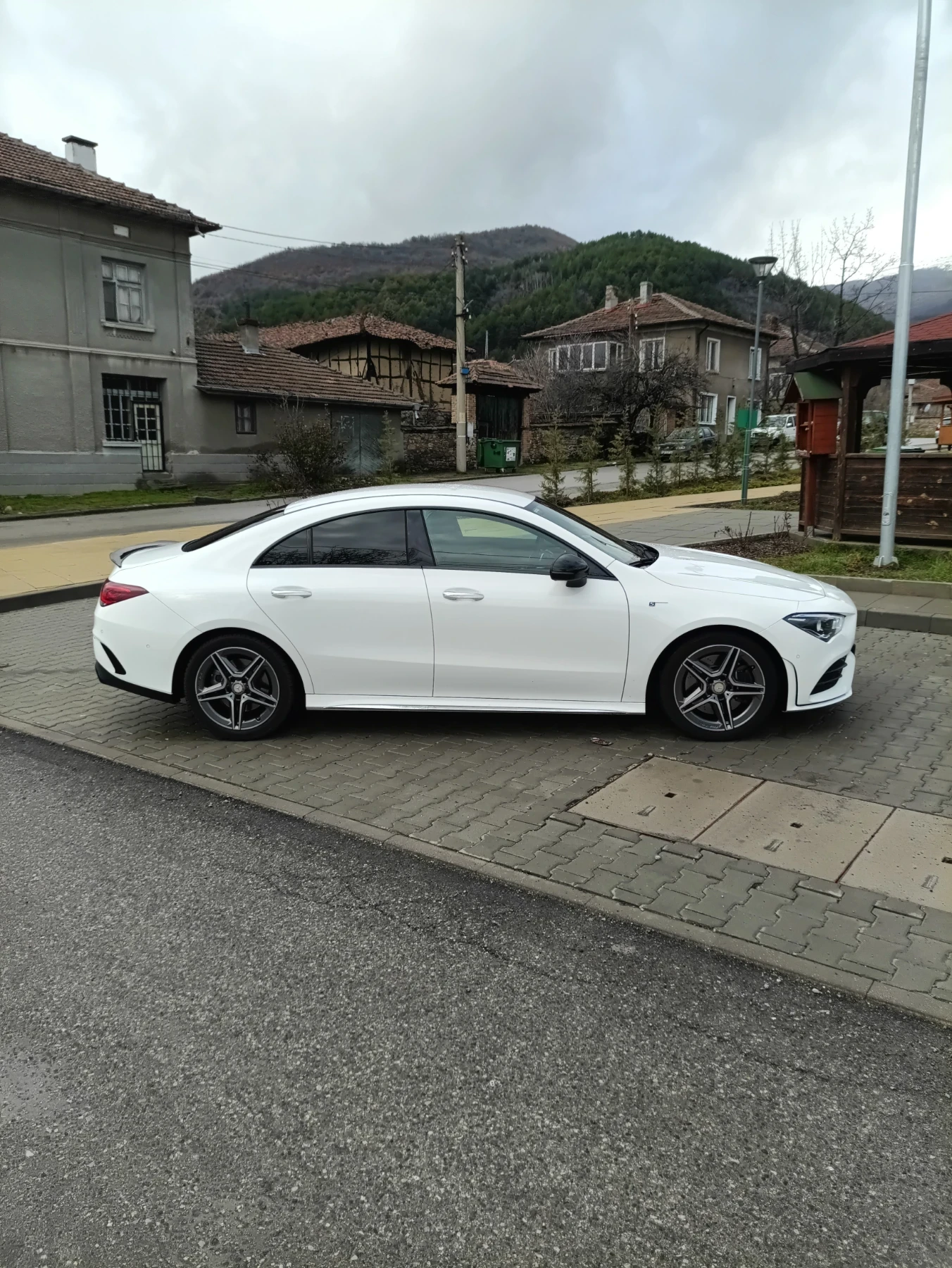 Mercedes-Benz CLA 250, снимка 10 - Автомобили и джипове - 53906590
