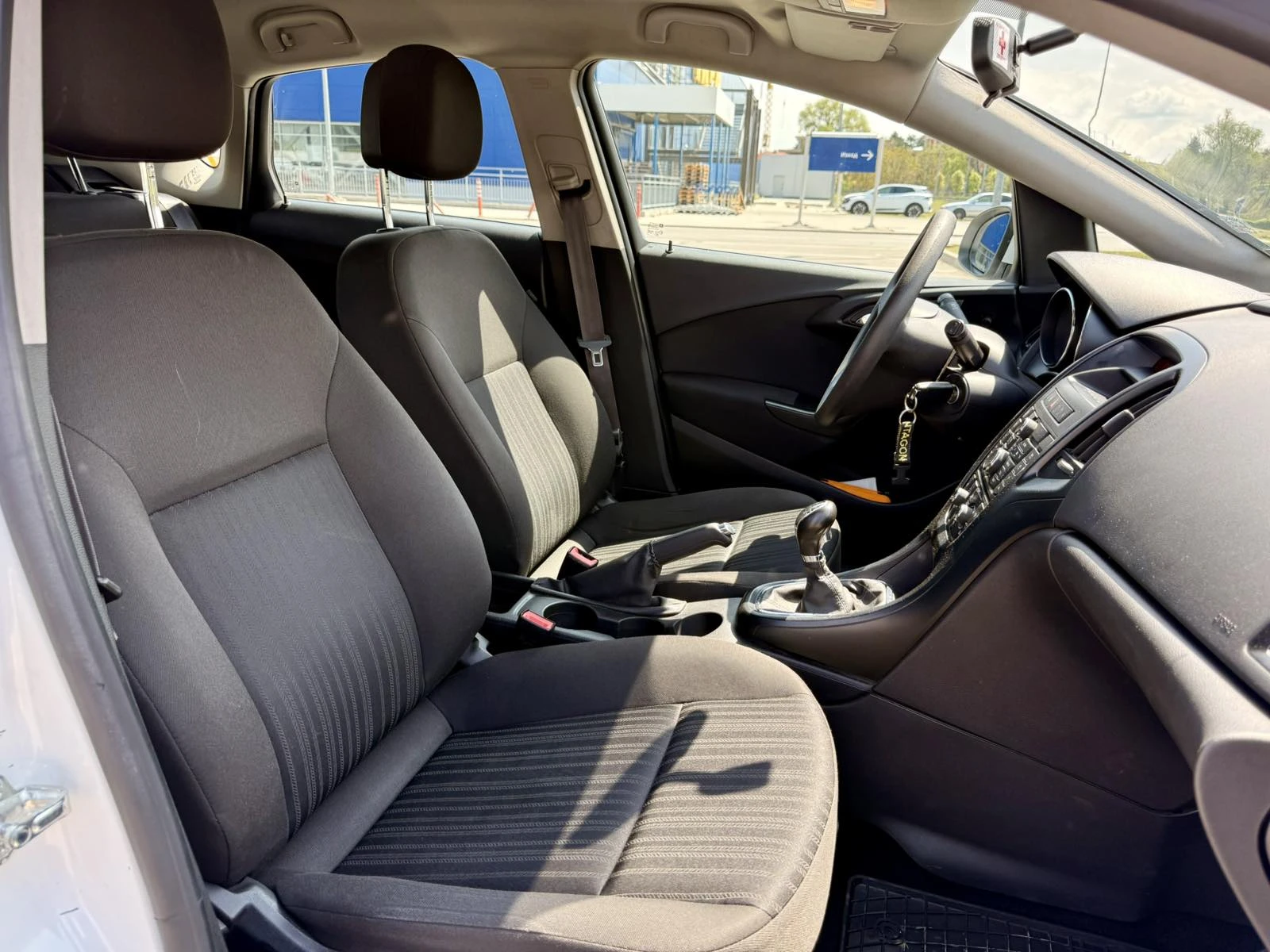 Opel Astra Opel Astra 1.7 cdti 2014, снимка 11 - Автомобили и джипове - 54358865