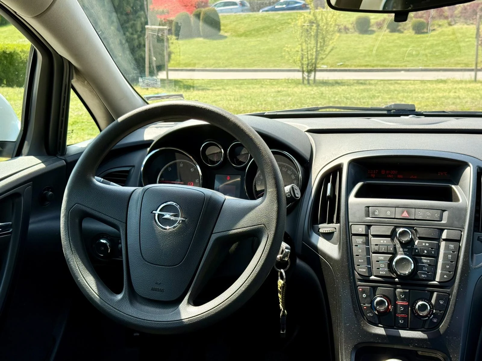 Opel Astra Opel Astra 1.7 cdti 2014, снимка 13 - Автомобили и джипове - 54358865