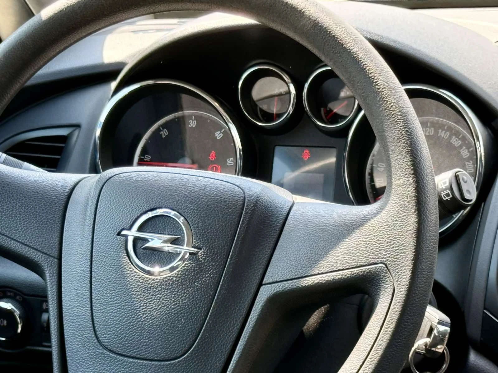 Opel Astra Opel Astra 1.7 cdti 2014, снимка 14 - Автомобили и джипове - 54358865