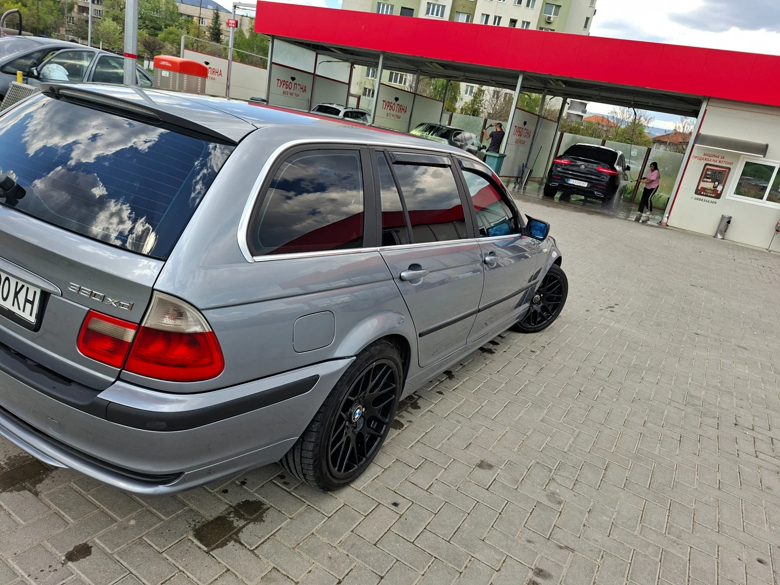 BMW 330, снимка 6 - Автомобили и джипове - 54442317