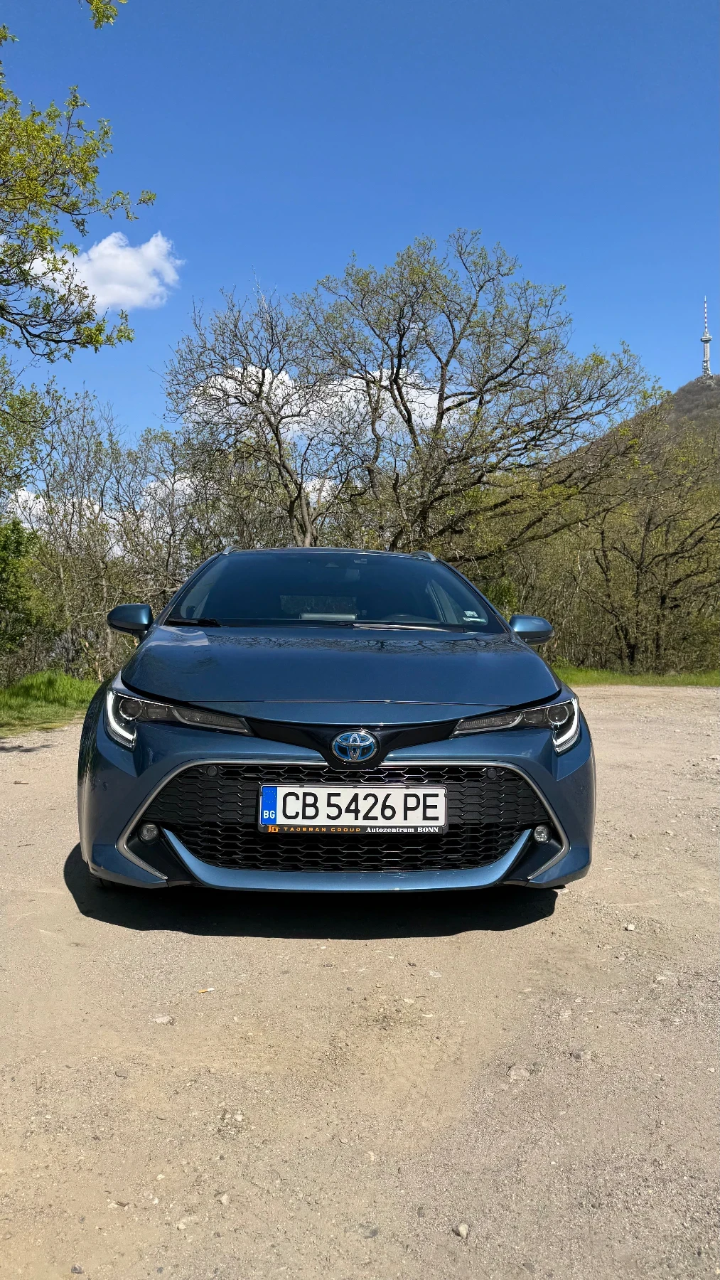 Toyota Corolla TS 2.0 Hybrid Luxury + , снимка 3 - Автомобили и джипове - 54513293
