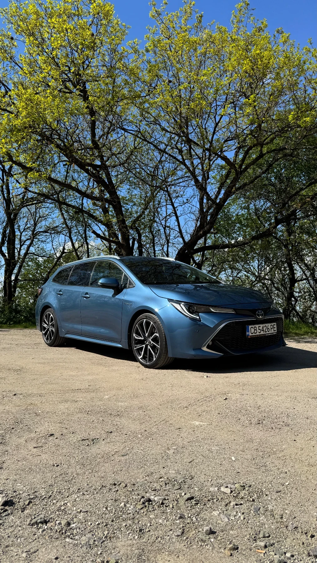 Toyota Corolla TS 2.0 Hybrid Luxury + 