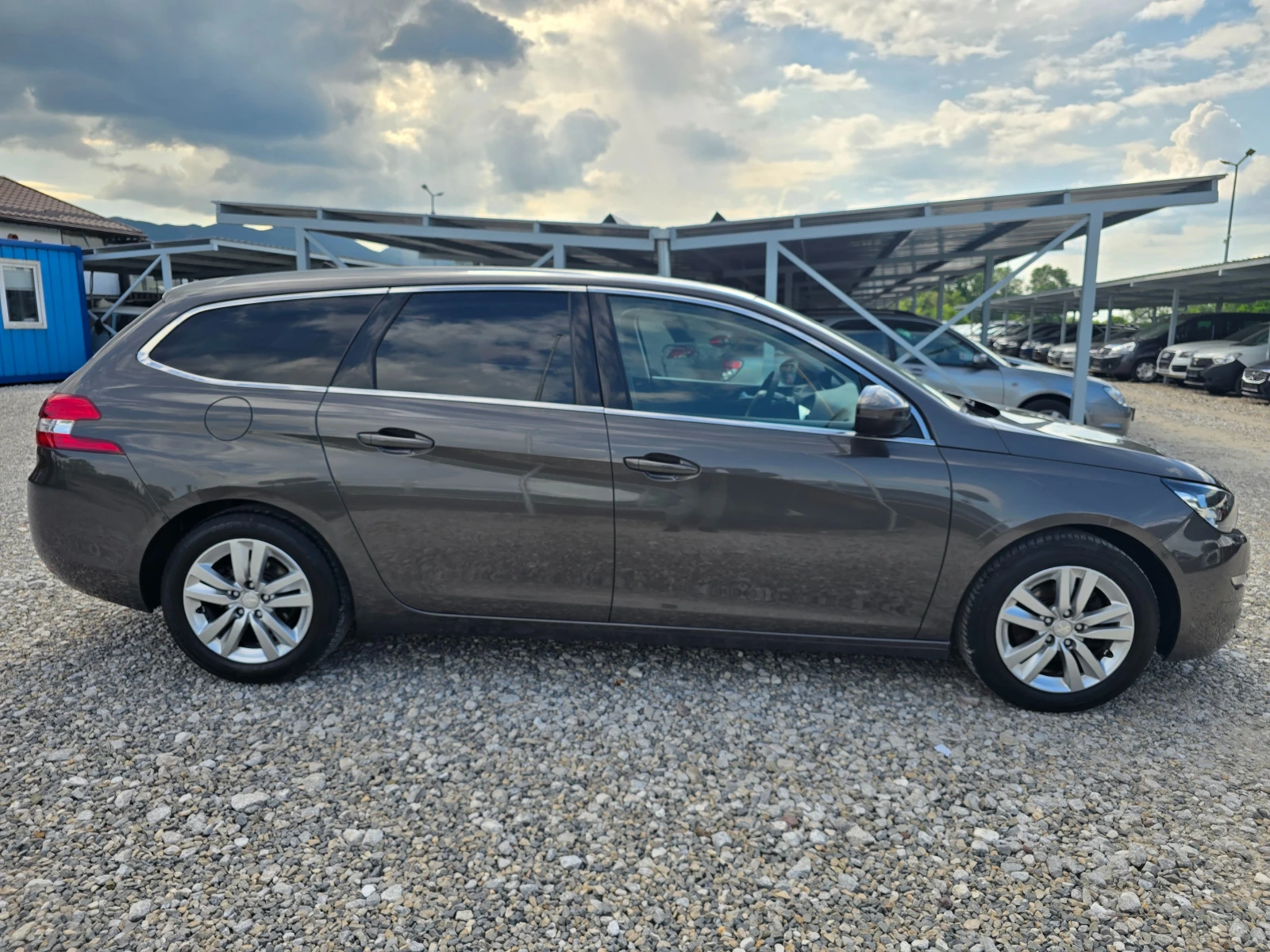 Peugeot 308 1.6 HDI EURO6, снимка 6 - Автомобили и джипове - 54674507