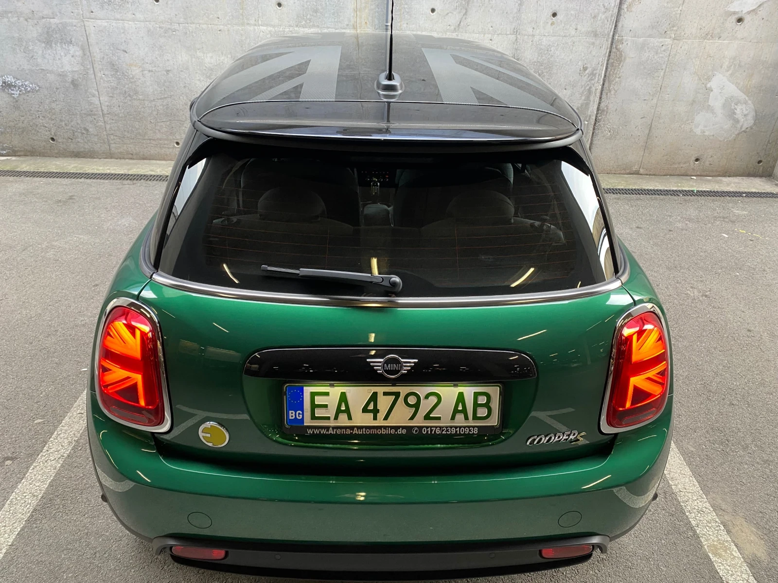 Mini Cooper SE British Racing Green , снимка 5 - Автомобили и джипове - 54692269