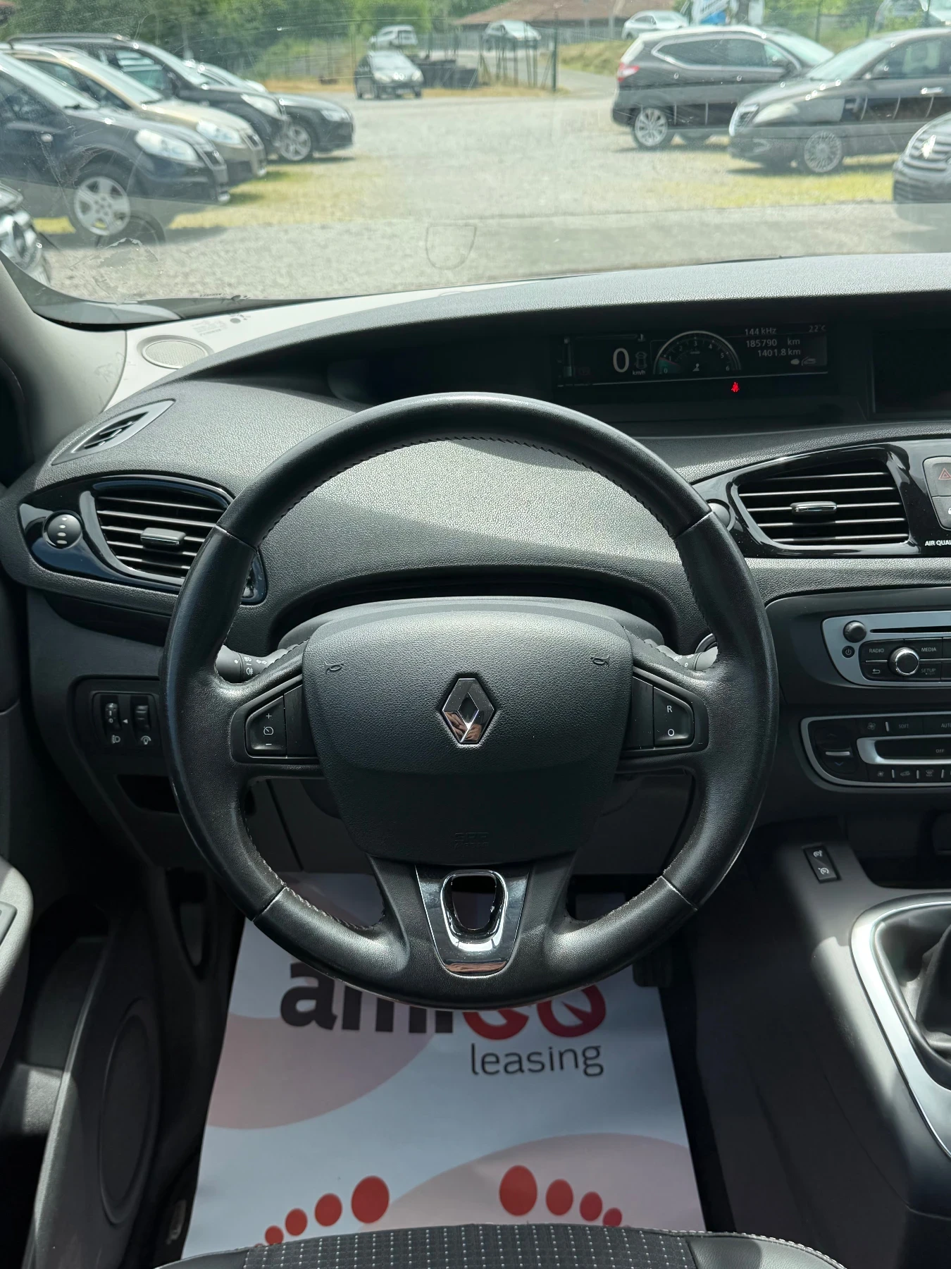 Renault Scenic 1.5 dCI Нави Full Екстри 7 местен, снимка 11 - Автомобили и джипове - 54749638