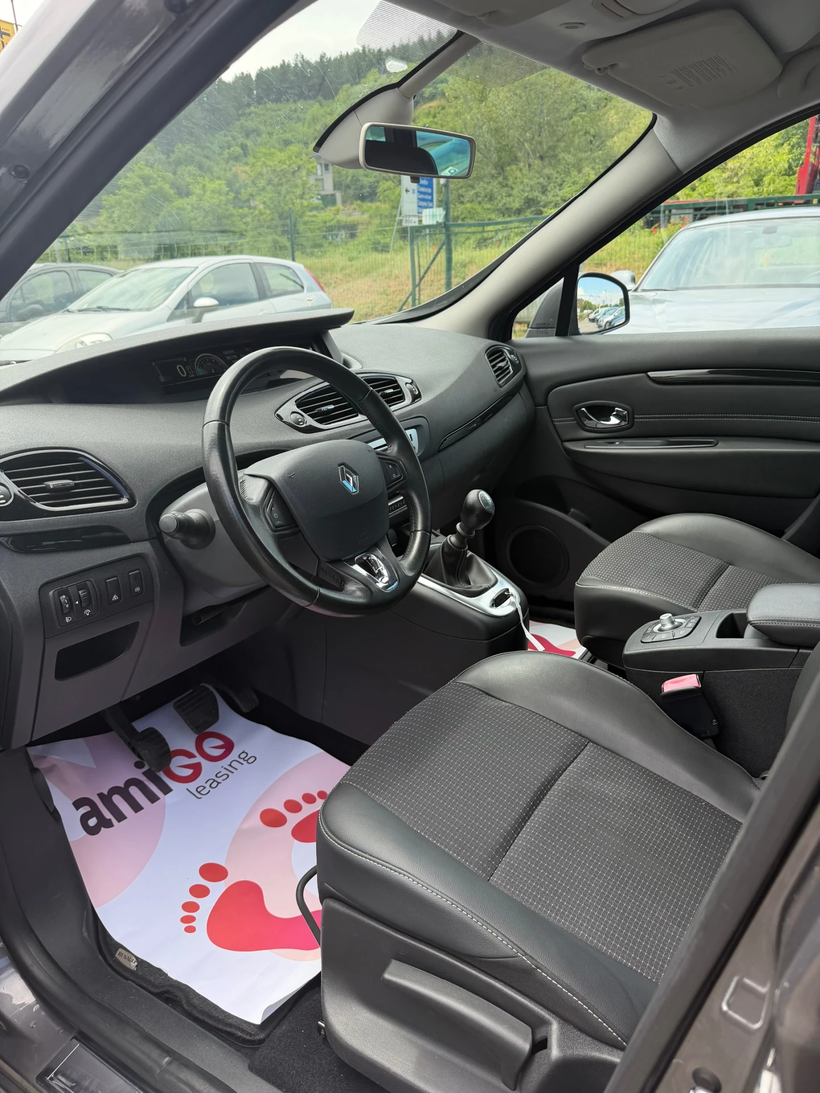 Renault Scenic 1.5 dCI Нави Full Екстри 7 местен, снимка 7 - Автомобили и джипове - 54749638