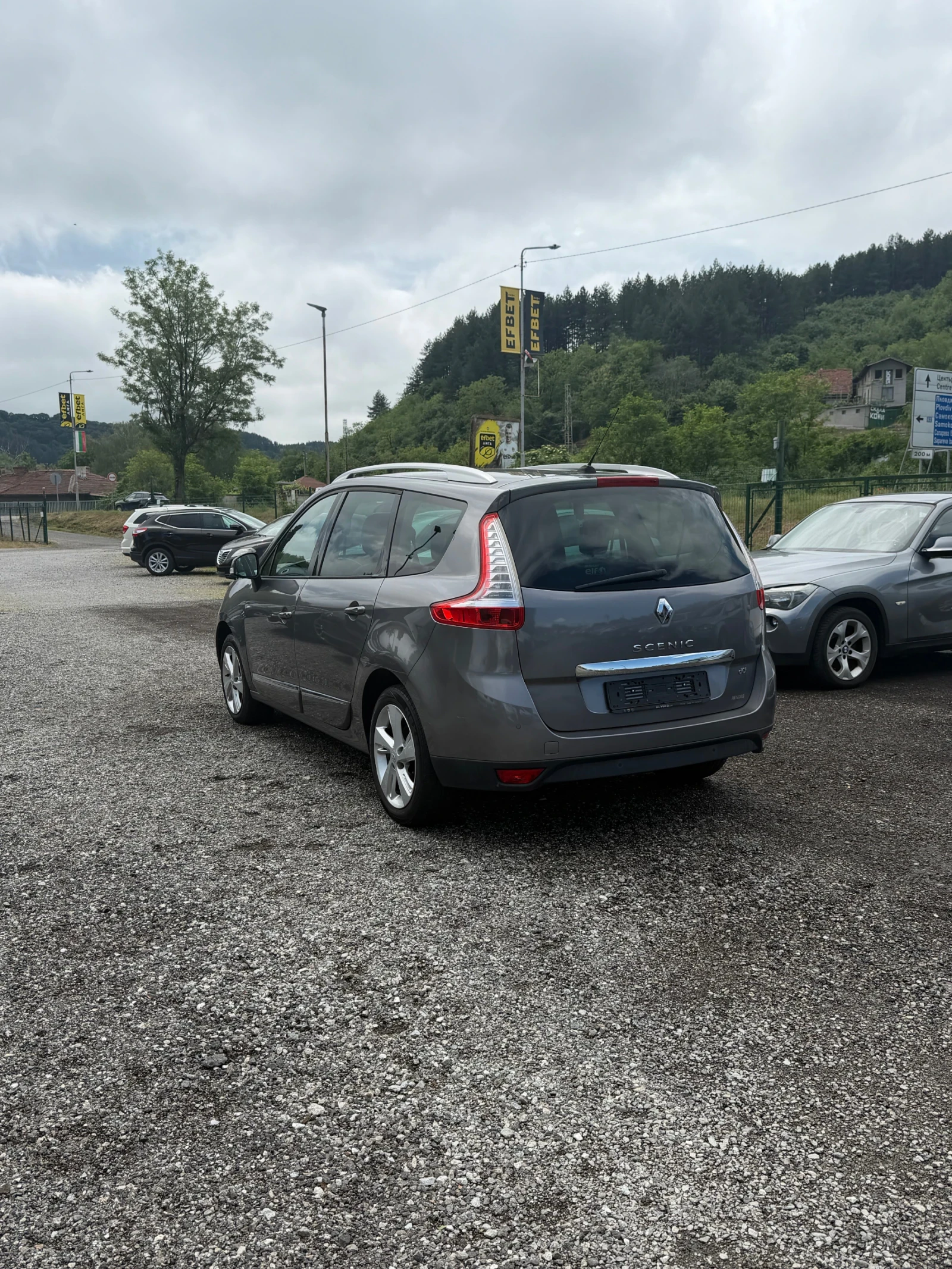 Renault Scenic 1.5 dCI Нави Full Екстри 7 местен, снимка 6 - Автомобили и джипове - 54749638