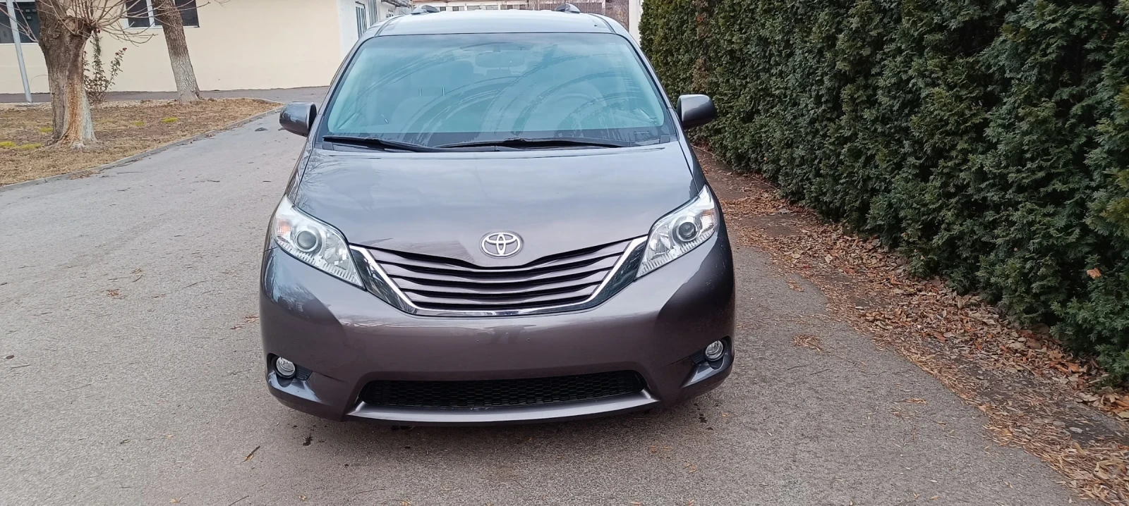 Toyota Sienna | Mobile.bg � ����������� 7