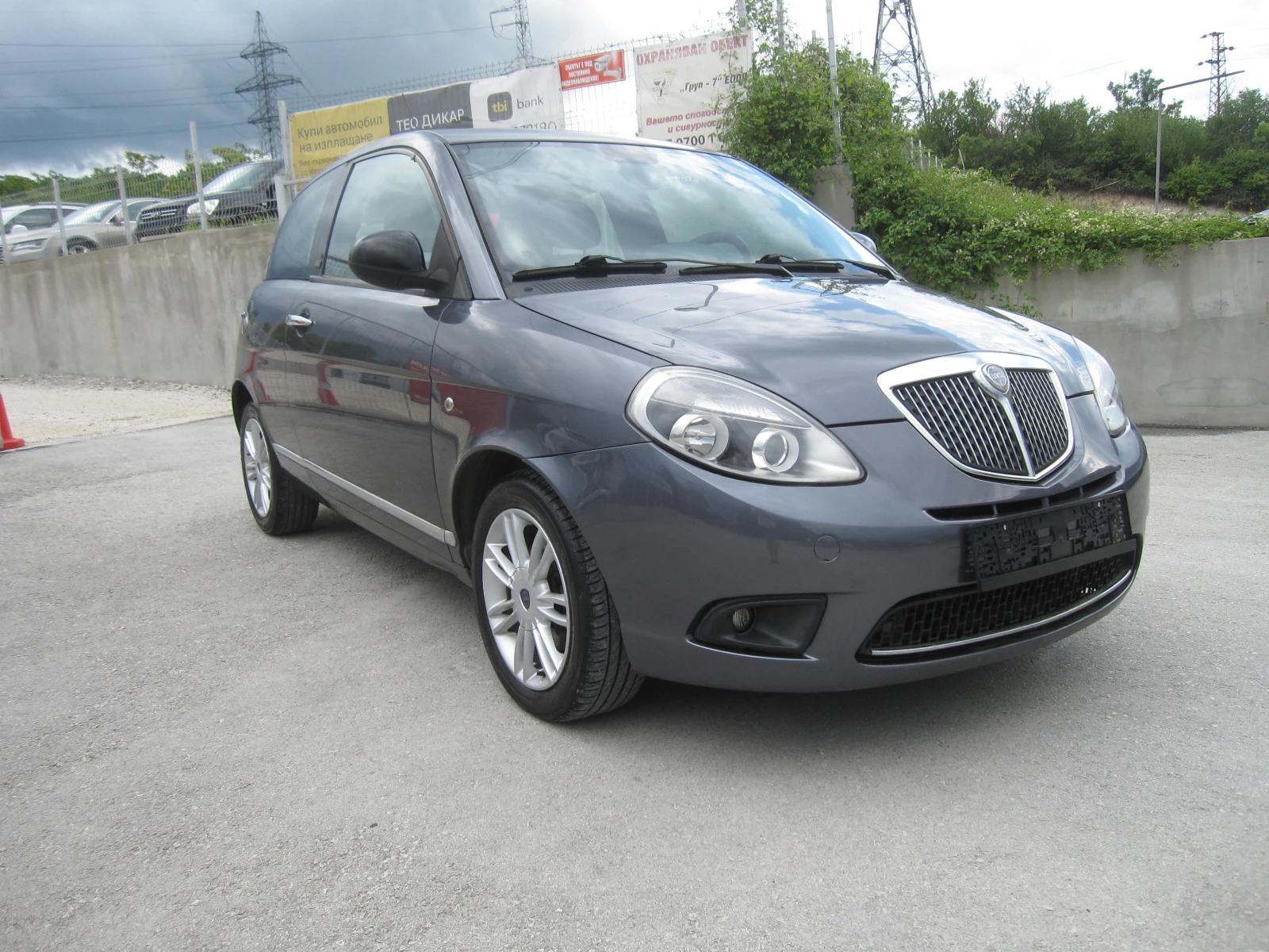 Lancia Ypsilon UNICA , 1, 4-Газ.Инж., снимка 2 - Автомобили и джипове - 55266805