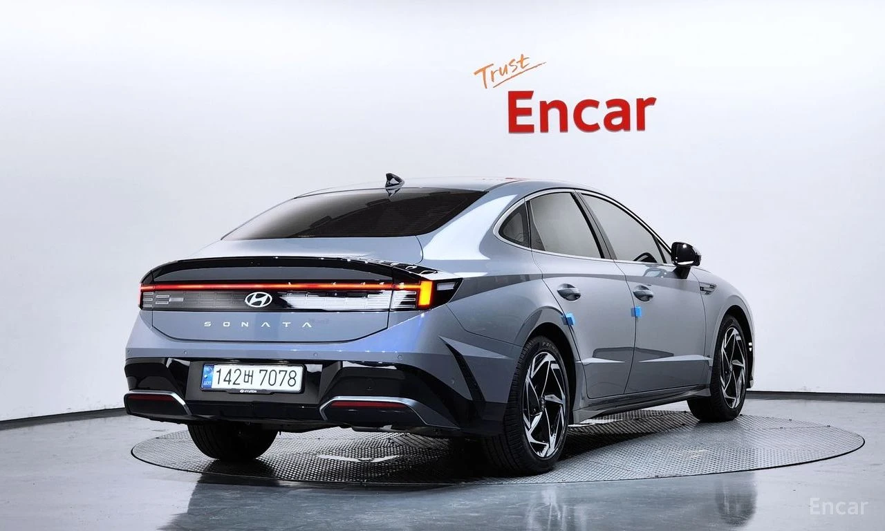 Hyundai Sonata 2.0* INSPIRATION* HEAD UP* ОБДУХ* 360* КРАЙНА ЦЕНА, снимка 3 - Автомобили и джипове - 55533206