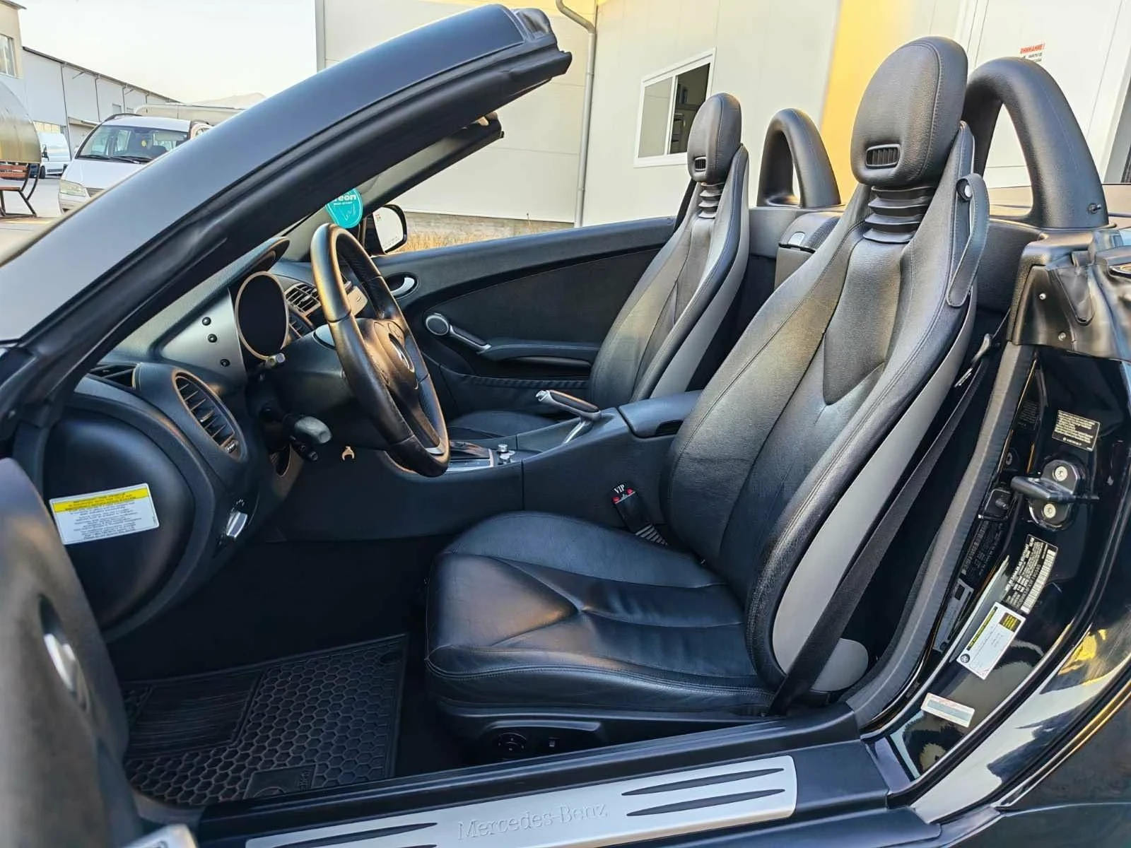 Mercedes-Benz SLK SLK350, 75000реални км!Колекционерско!Sport!, снимка 4 - Автомобили и джипове - 55945726