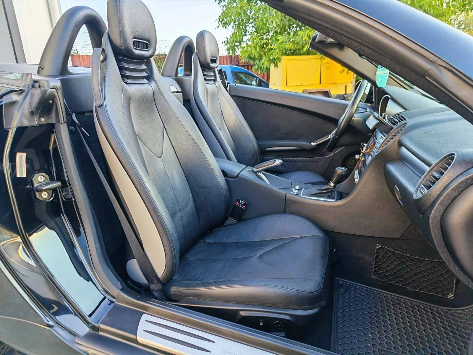 Mercedes-Benz SLK SLK350, 75000реални км!Колекционерско!Sport!, снимка 13 - Автомобили и джипове - 55945726