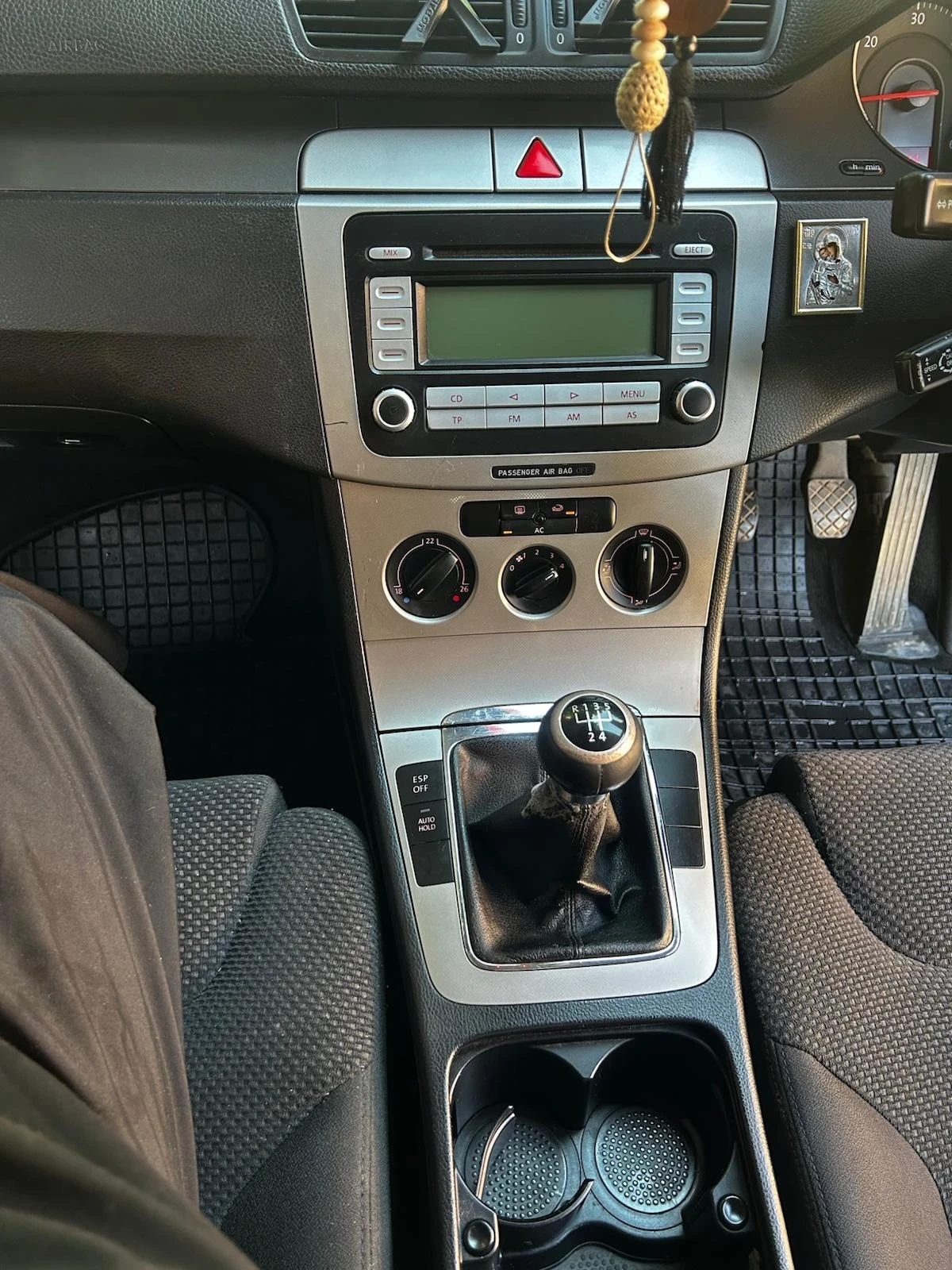 VW Passat, снимка 8 - Автомобили и джипове - 56503771