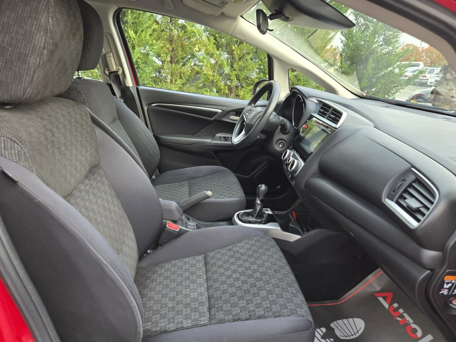 Honda Jazz 1.3i-VTEC-102��= 6��= ����= �������= LINE ASSIST | Mobile.bg � ����������� 14