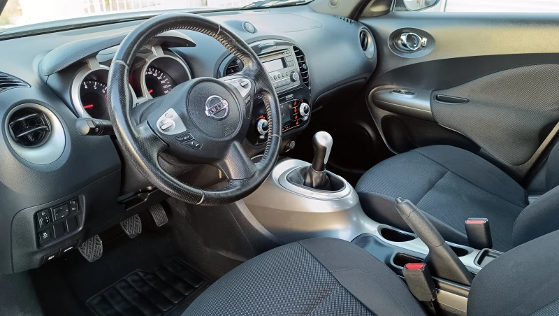 Nissan Juke 1.6i, снимка 8 - Автомобили и джипове - 47547857