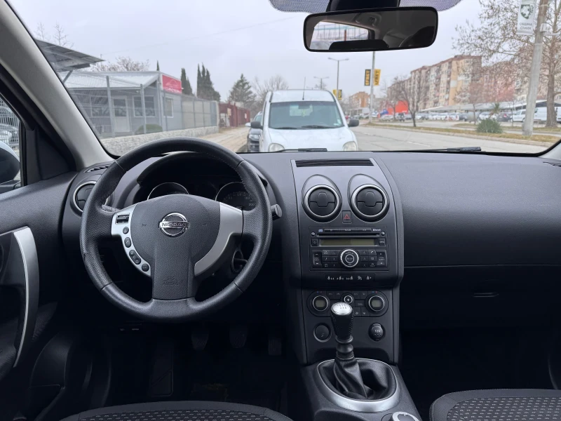 Nissan Qashqai 2.0i 4х4 141кс * ПЕРФЕКТЕН* , снимка 12 - Автомобили и джипове - 49341672