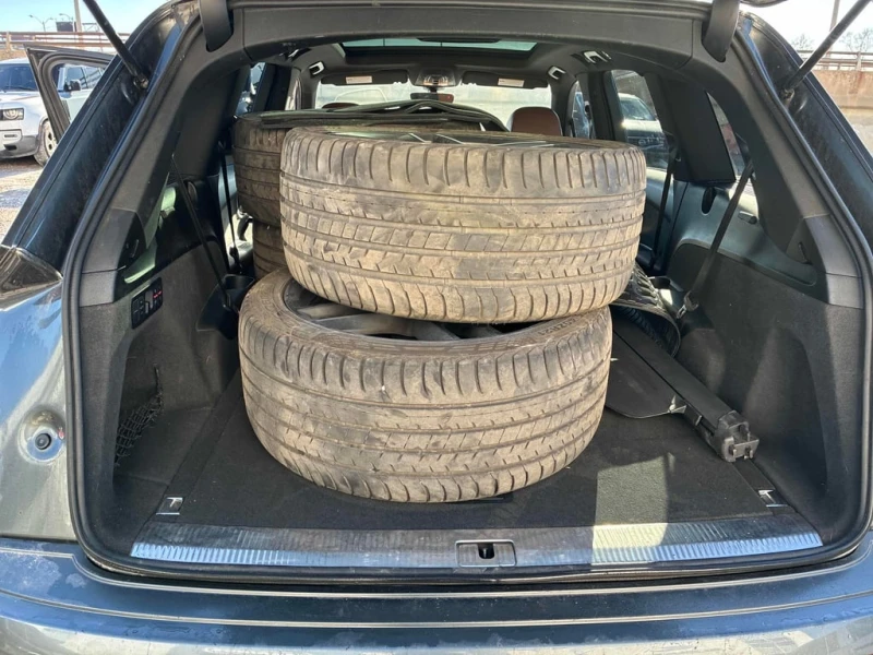 Audi Q7 * 3.0T Technik * CARFAX * БЕЗ ПЪРВОНАЧАЛНА ВНОСКА, снимка 13 - Автомобили и джипове - 52894696