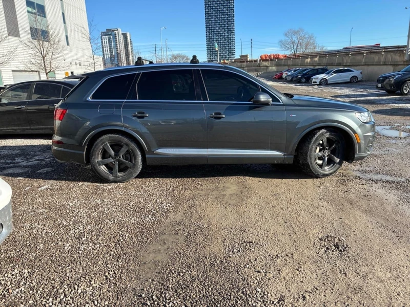 Audi Q7 * 3.0T Technik * CARFAX * БЕЗ ПЪРВОНАЧАЛНА ВНОСКА, снимка 3 - Автомобили и джипове - 52894696