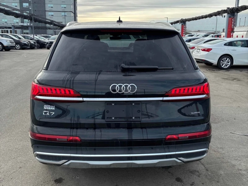 Audi Q7 * Komfort * CARFAX * ЦЕНА ДО БГ, снимка 4 - Автомобили и джипове - 53383713